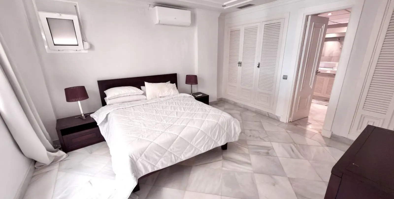 Alquiler a largo plazo de dúplex en Puerto Banús 24