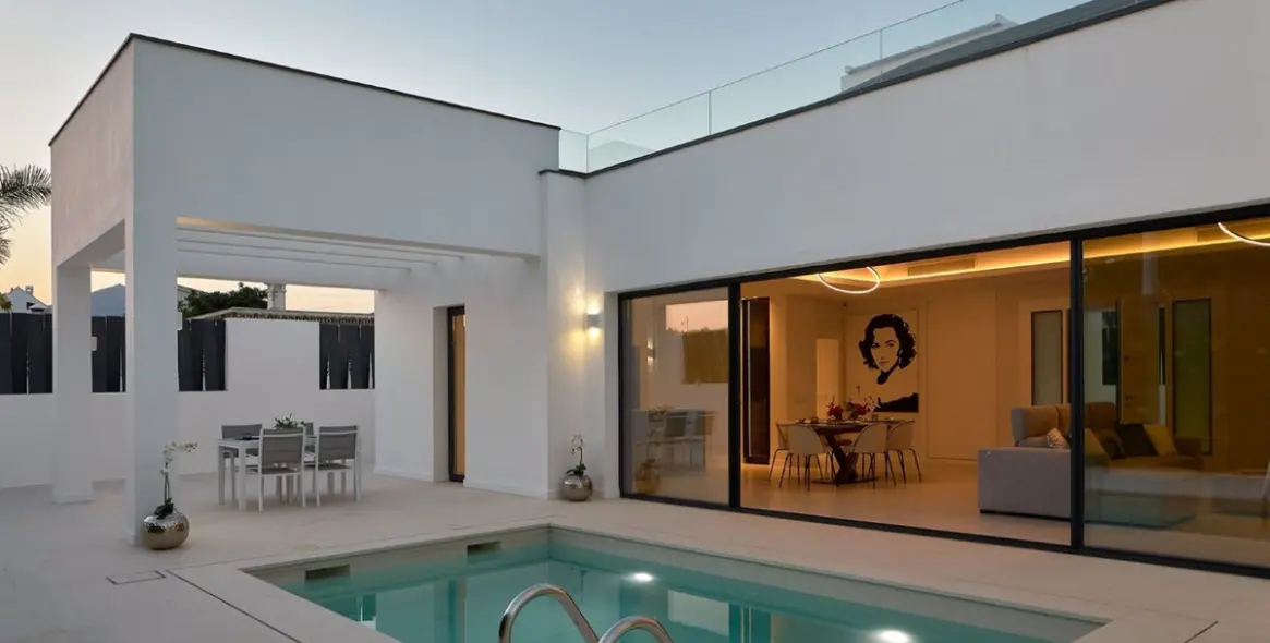 Long-term rent of detached villa in San Pedro de Alcántara 1