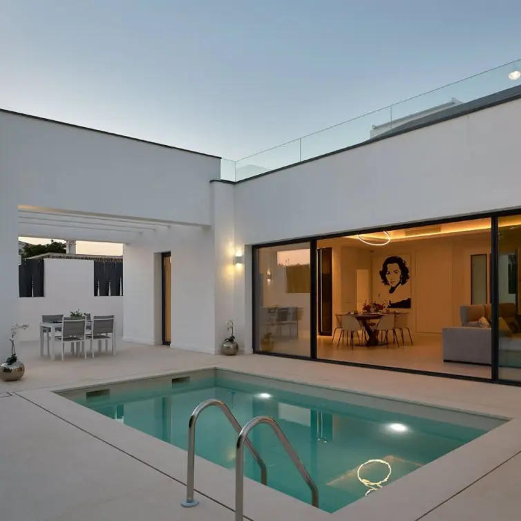 Long-term rent of detached villa in San Pedro de Alcántara