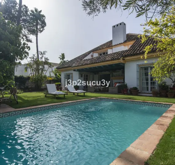 Long-term rent of detached villa in Benamara