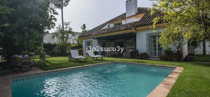 Long-term rent of detached villa in Benamara 0
