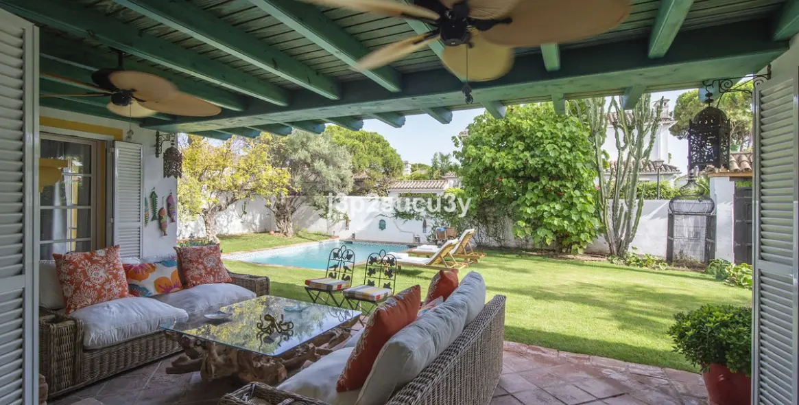 Long-term rent of detached villa in Benamara 5