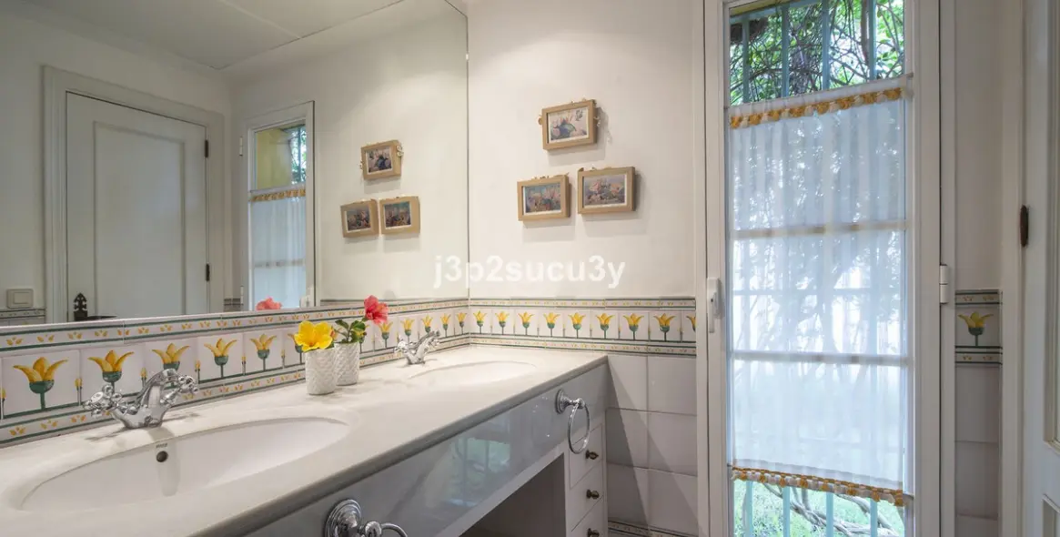 Long-term rent of detached villa in Benamara 13