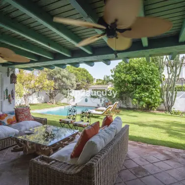 Долгосрочная аренда  отдельно стоящей виллы в Benamara