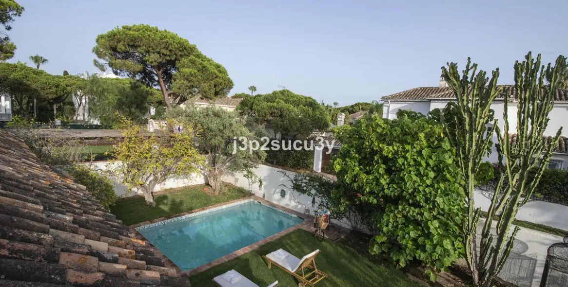 Long-term rent of detached villa in Benamara 25