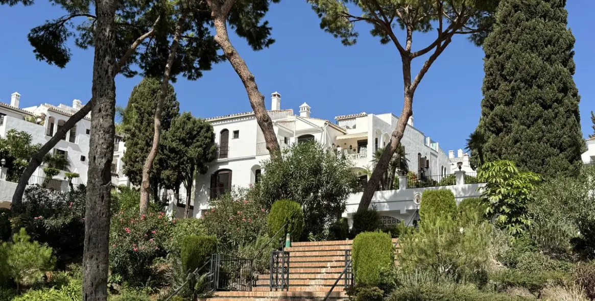 Long-term rent of ground floor apartment in Marbella 30