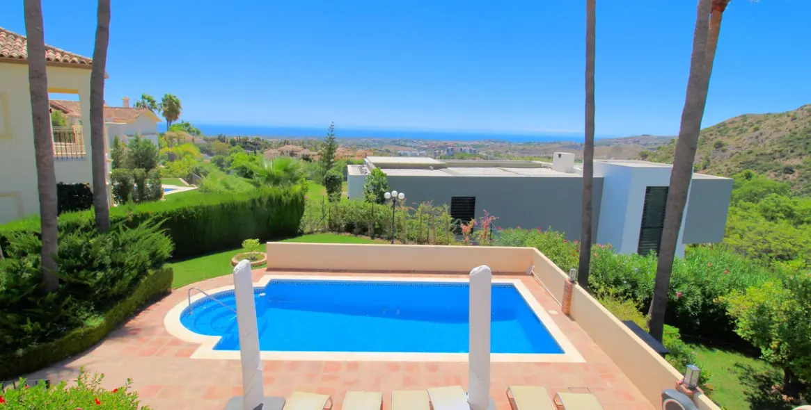 Long-term rent of detached villa in Los Arqueros 3