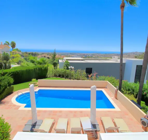 Long-term rent of detached villa in Los Arqueros