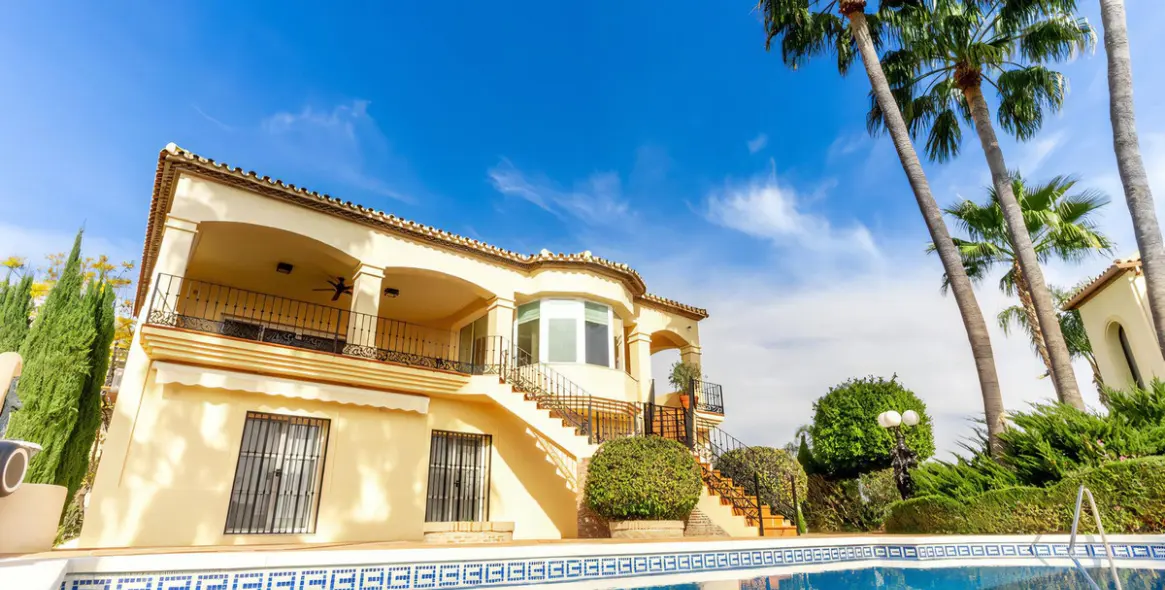 Long-term rent of detached villa in Los Arqueros 9