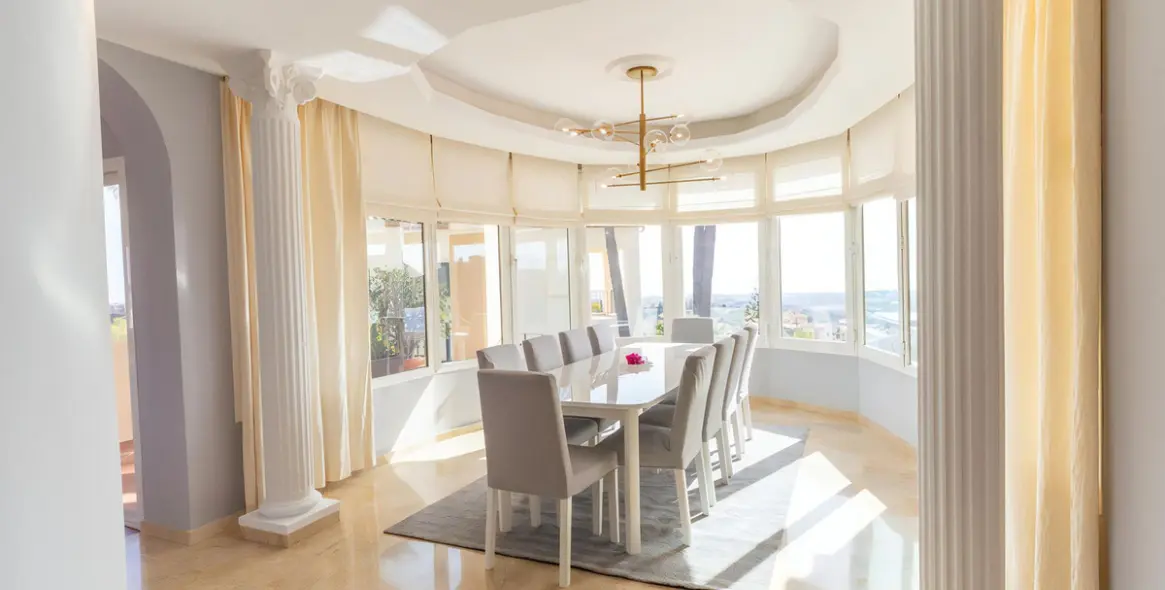 Long-term rent of detached villa in Los Arqueros 10