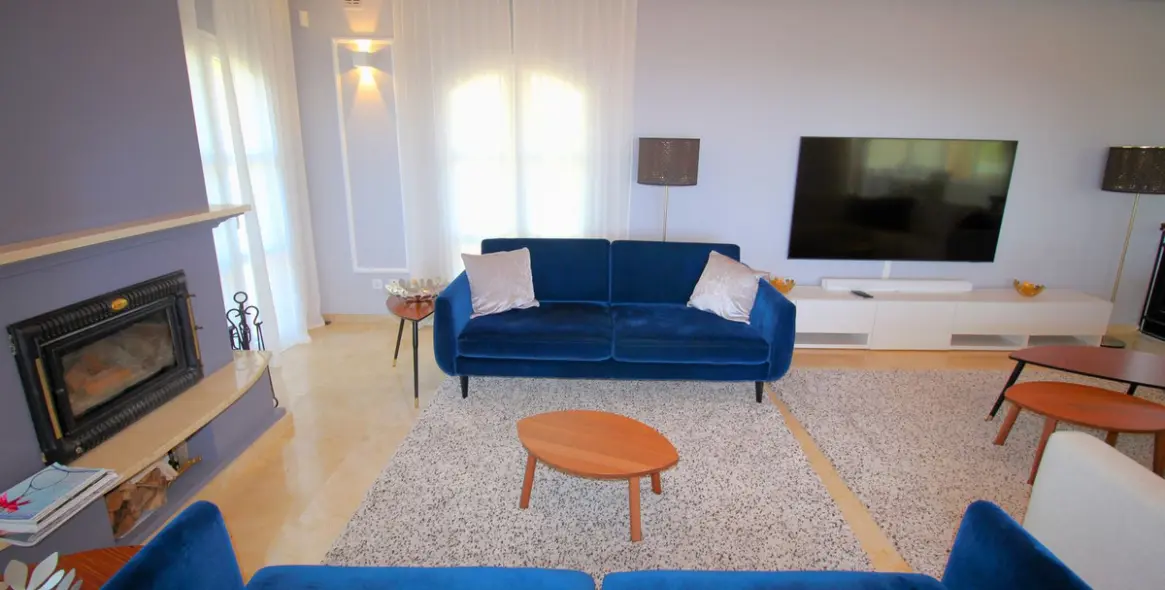 Long-term rent of detached villa in Los Arqueros 13