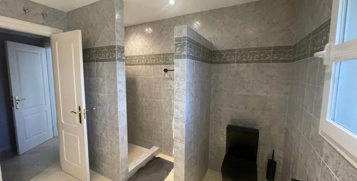 Долгосрочная аренда  отдельно стоящей виллы в Los Arqueros 37