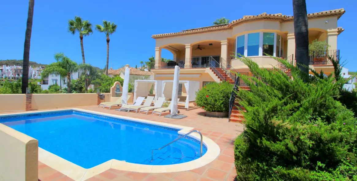 Долгосрочная аренда  отдельно стоящей виллы в Los Arqueros 42