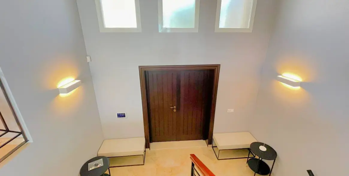 Long-term rent of detached villa in Los Arqueros 56