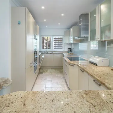 Long-term rent of townhouse in Nueva Andalucía