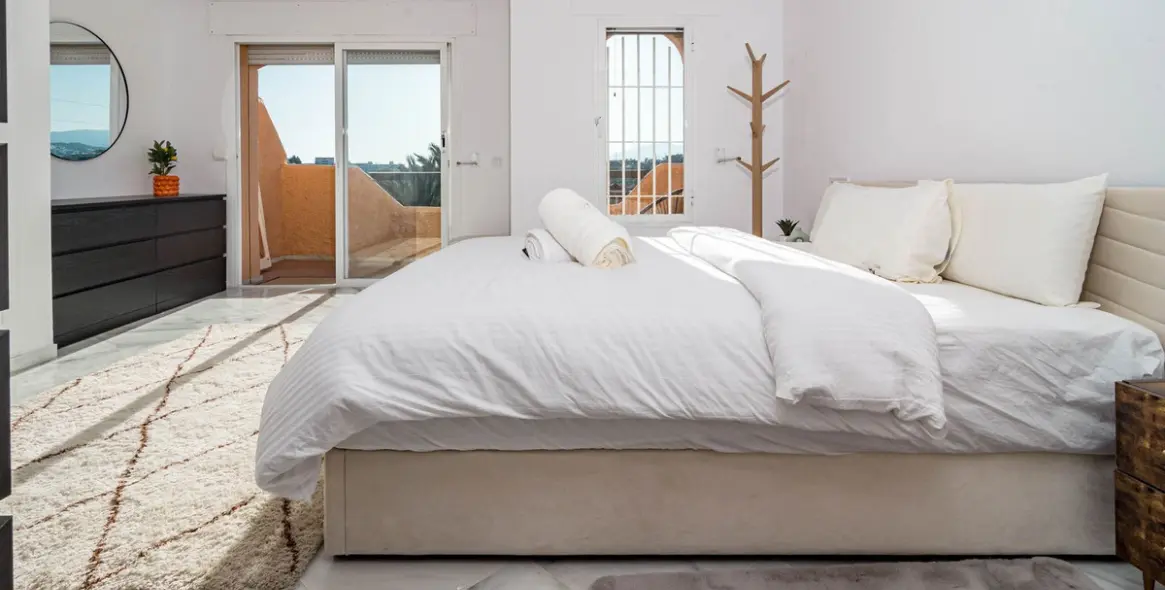 Long-term rent of townhouse in Nueva Andalucía 20