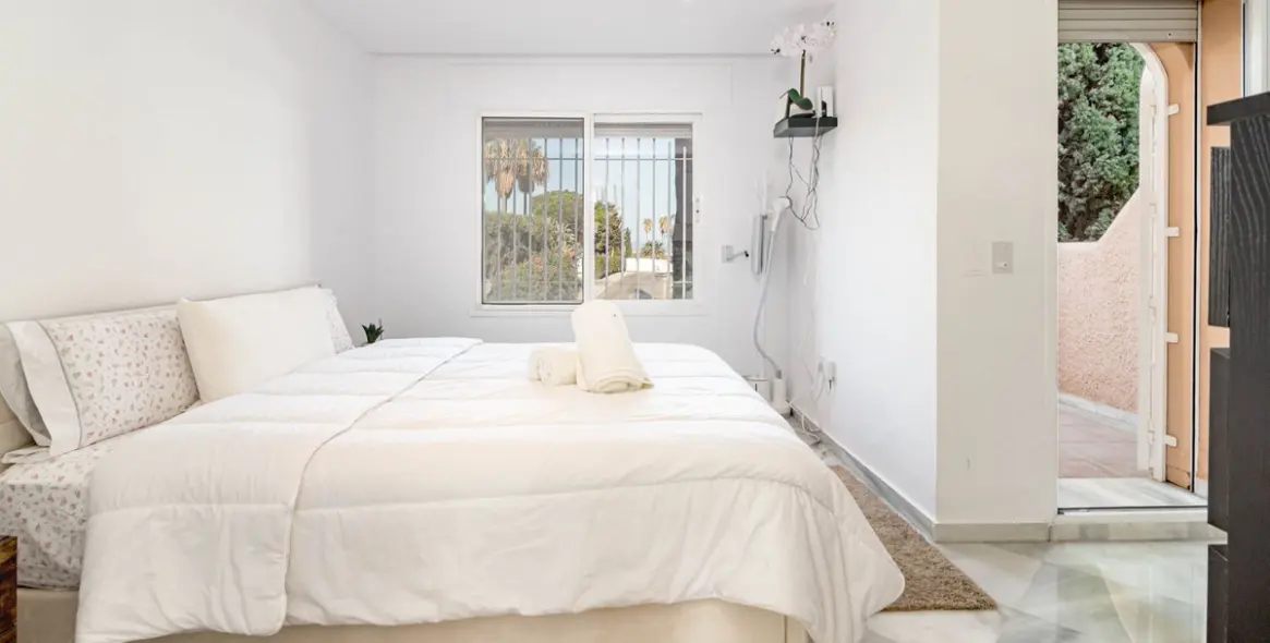 Long-term rent of townhouse in Nueva Andalucía 25