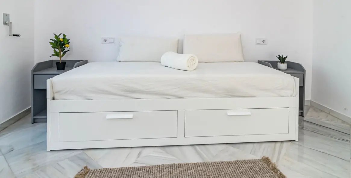 Long-term rent of townhouse in Nueva Andalucía 27