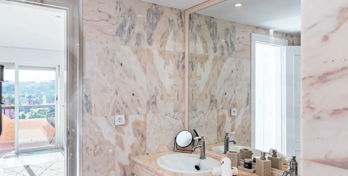 Long-term rent of townhouse in Nueva Andalucía 35