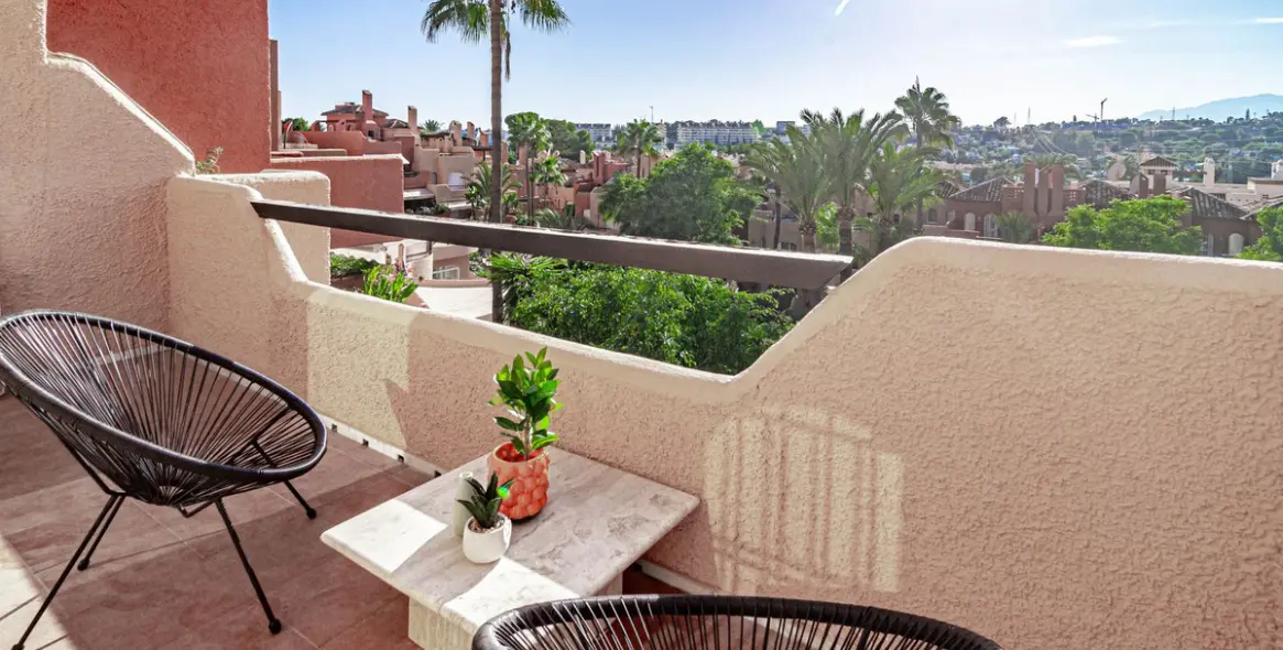 Long-term rent of townhouse in Nueva Andalucía 49