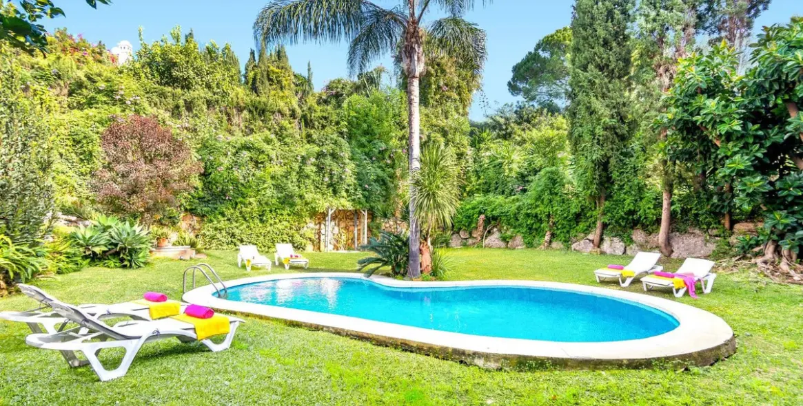 Long-term rent of detached villa in El Rosario 2