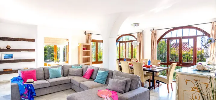 Long-term rent of detached villa in El Rosario 2