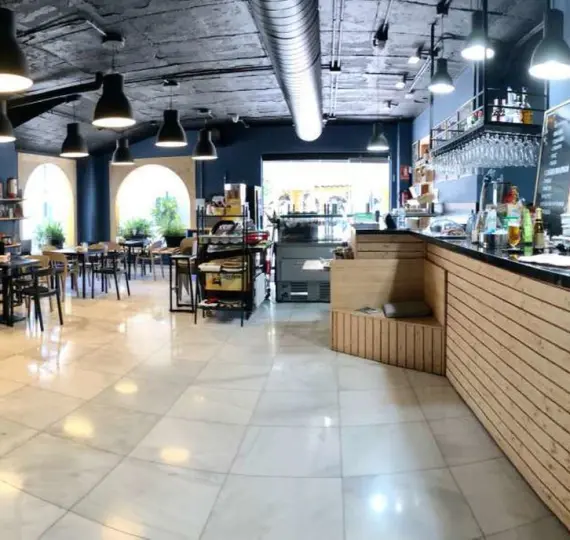 Long-term rent of commercial premises in Puerto Banús