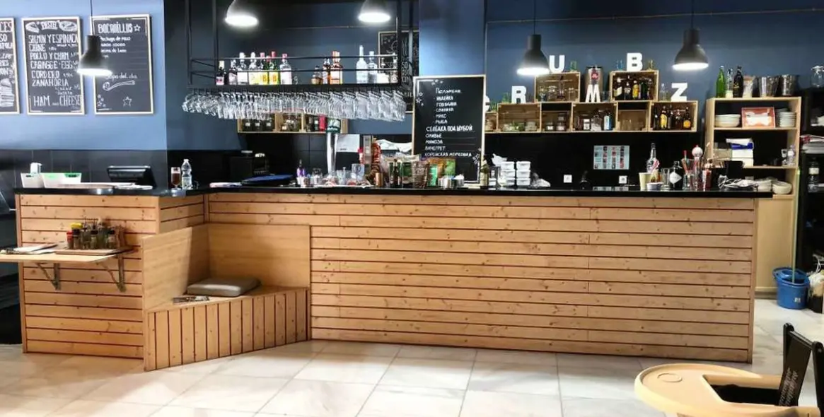 Long-term rent of commercial premises in Puerto Banús 2