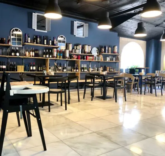 Long-term rent of commercial premises in Puerto Banús