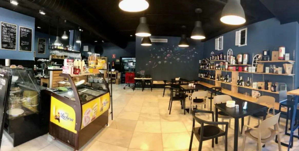 Long-term rent of commercial premises in Puerto Banús 4