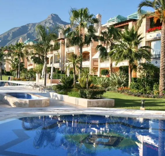 Ground floor apartment R4901599