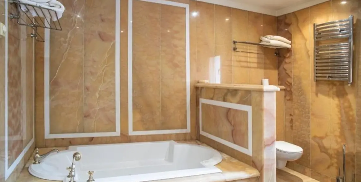 Долгосрочная аренда апартаментов на первом этаже в Marbella (район The Golden Mile) 5