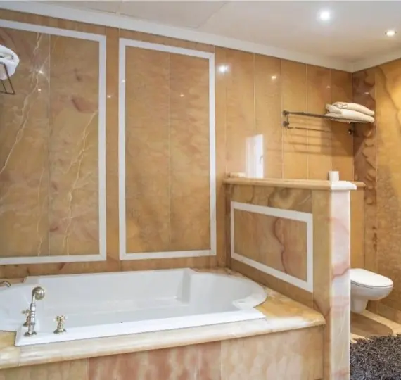 Ground floor apartment R4901599