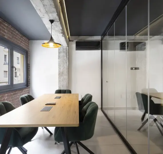 Long-term rent of office in Soho