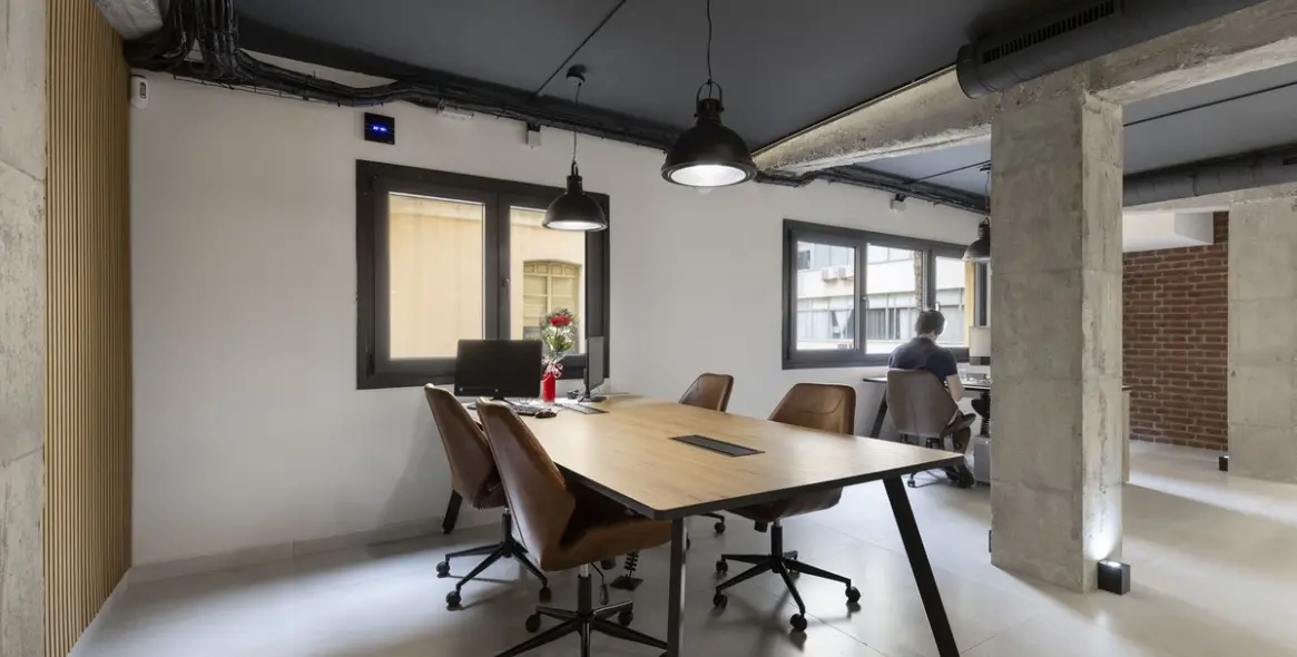 Long-term rent of office in Soho 17