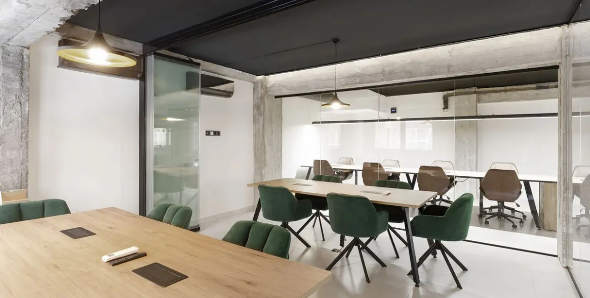 Long-term rent of office in Soho 19