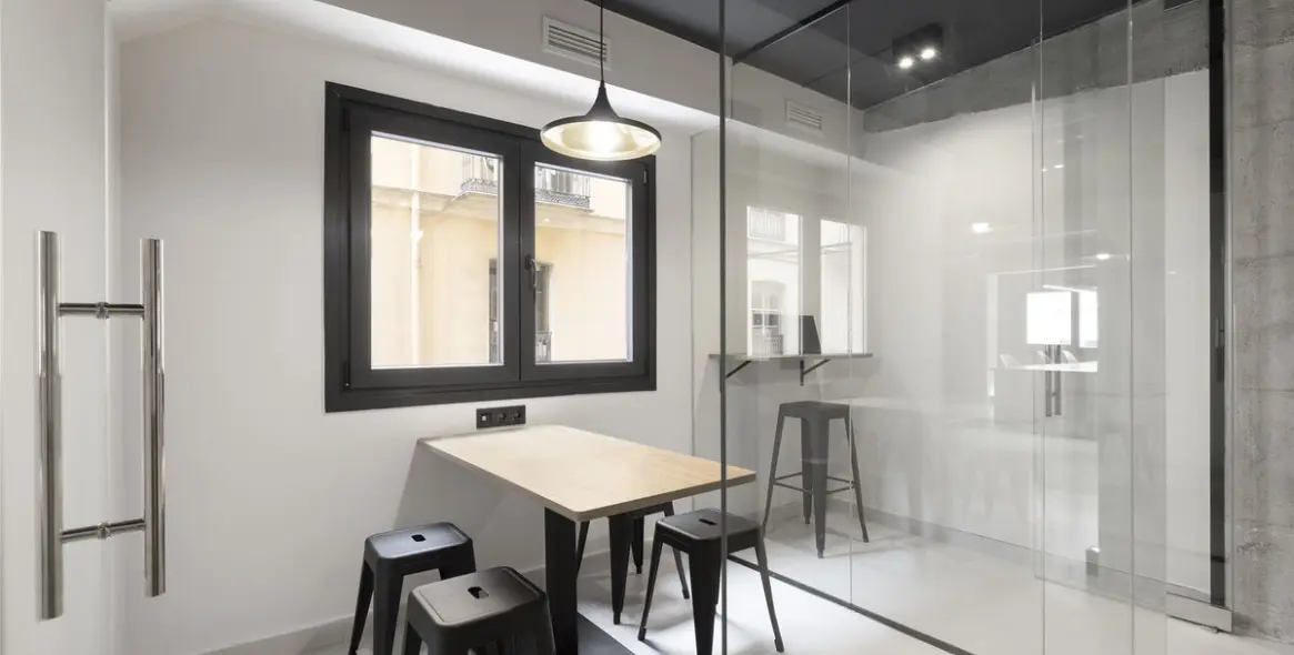 Long-term rent of office in Soho 23