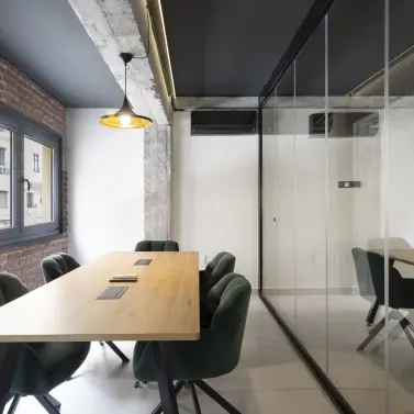 Long-term rent of office in Soho