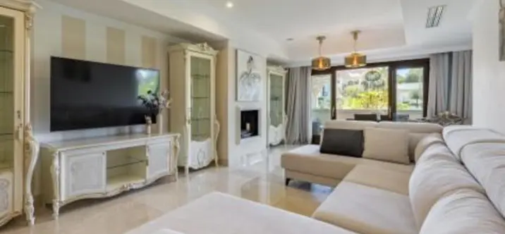 Middle floor apartment R5214469 3