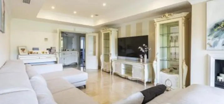 Middle floor apartment R5214469 4