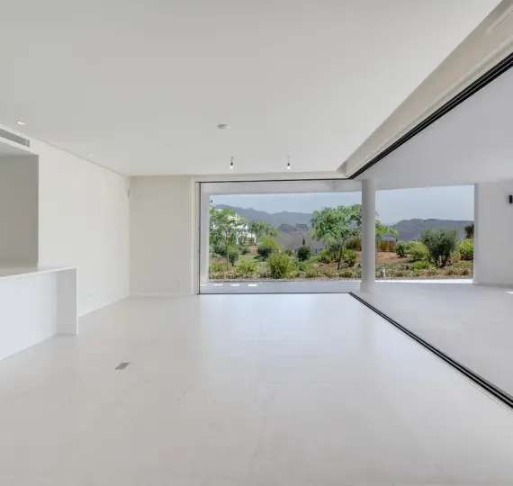 Апартаменты на первом этаже R5189383