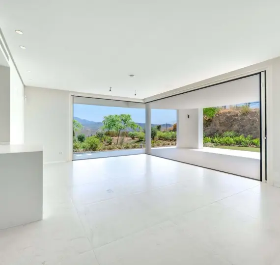 Апартаменты на первом этаже R5189383