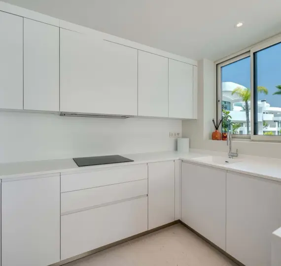 Апартаменты на первом этаже R5189383