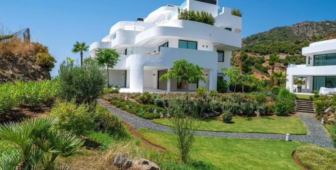 Долгосрочная аренда апартаментов на первом этаже в Marbella (район Marbella) 10