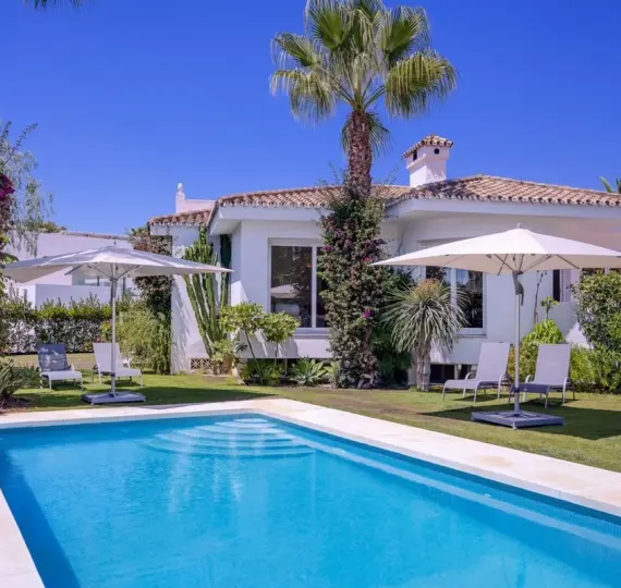 Long-term rent of detached villa in Marbesa