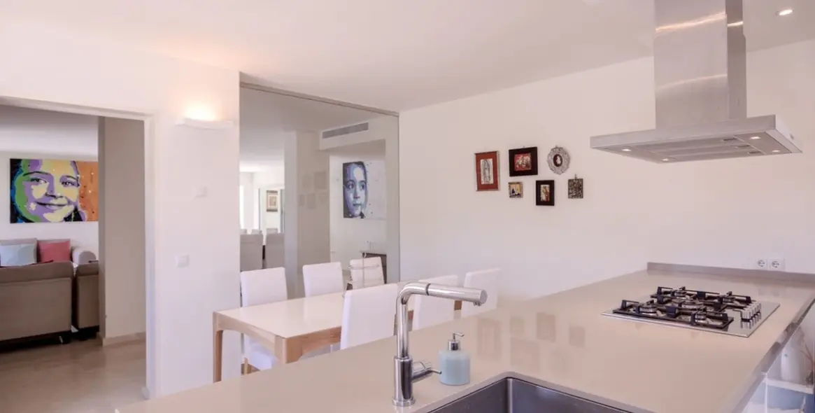 Long-term rent of detached villa in Marbesa 8