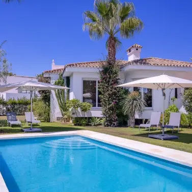 Long-term rent of detached villa in Marbesa