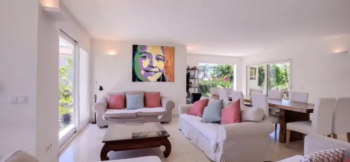 Long-term rent of detached villa in Marbesa 3