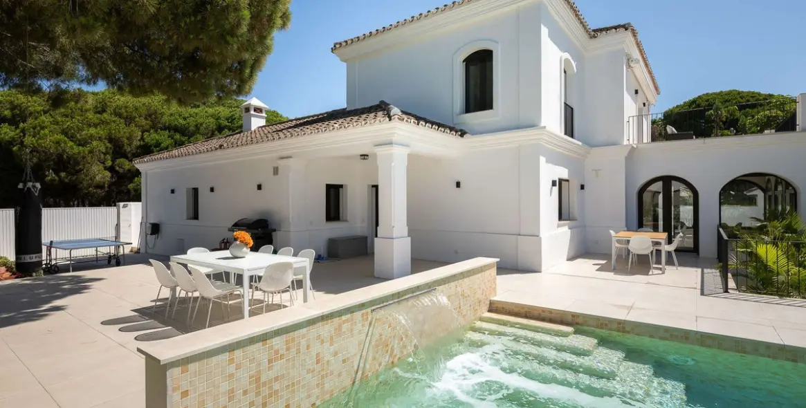 Long-term rent of detached villa in Marbesa 1