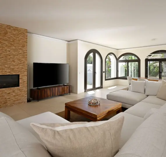 Long-term rent of detached villa in Marbesa